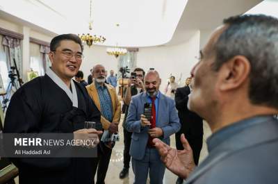 سفرای ایرانی یاد بگیرند